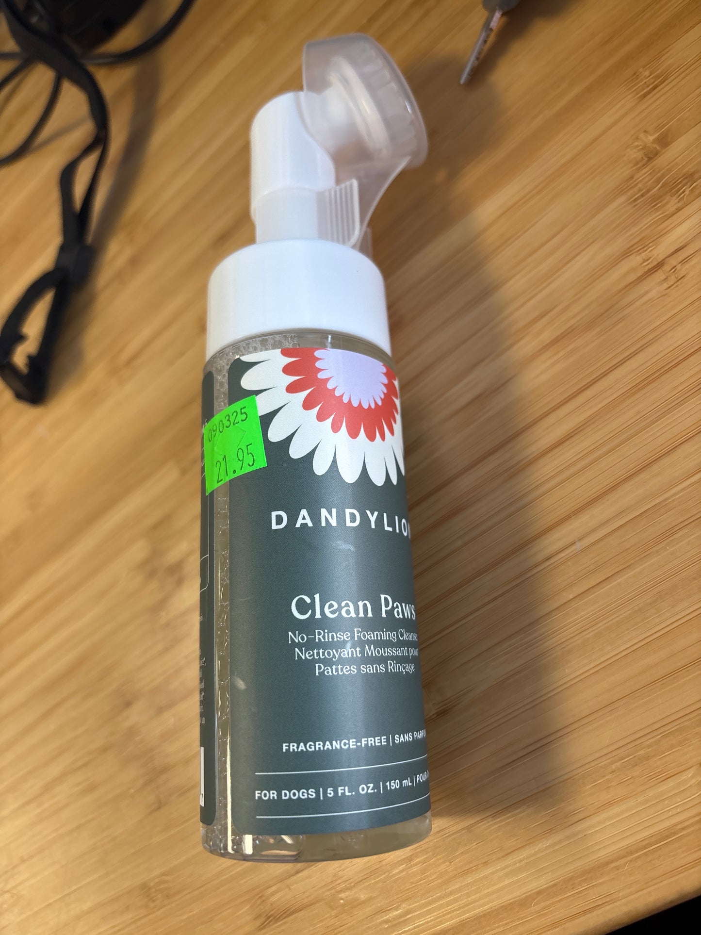 Dandelion - clean paws - no- rinse foaming cleanser