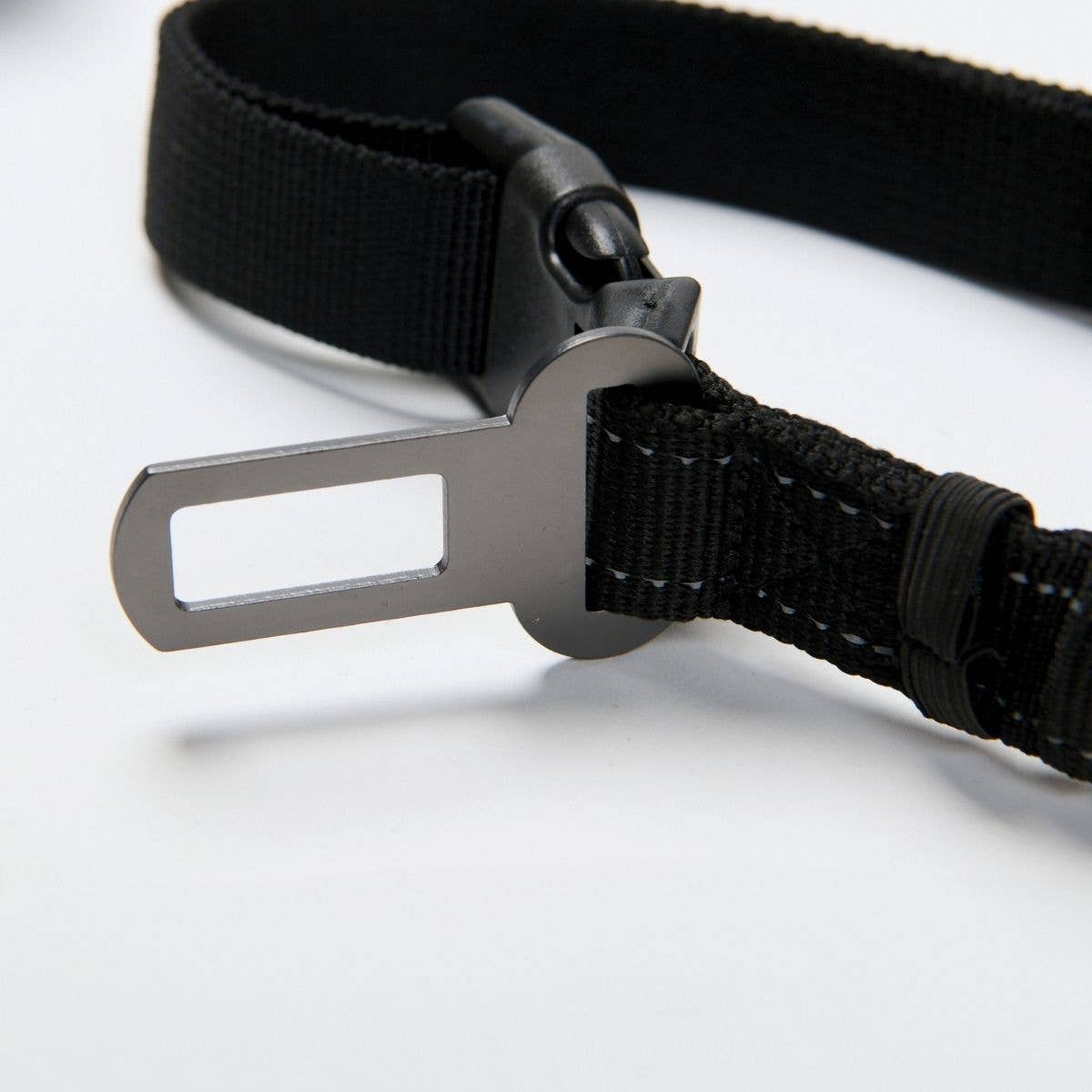 Multipurpose Seatbelt Handsfree Leash & Poop Bag Holder Set - Black: OS