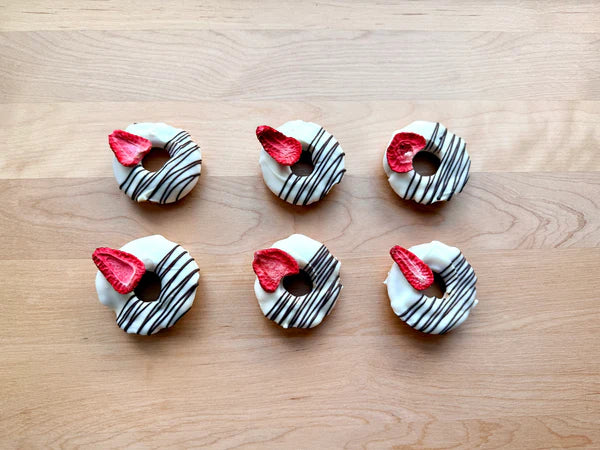 Charlie's Bakeshop - Dog Treat - Chocolate Covered Strawberry Doughnuts - SINGLE