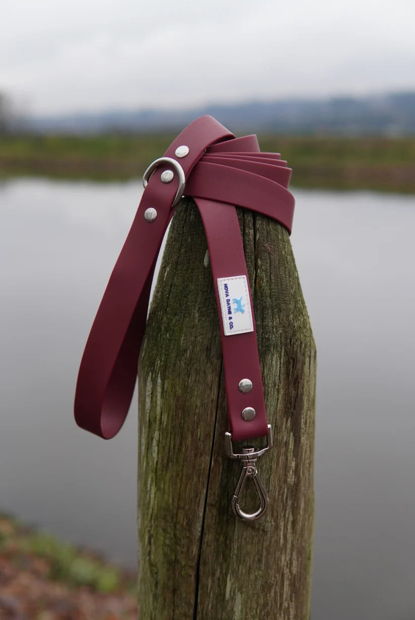 Nova Dayne - Dog Leash - Waterproof - Bordeaux - 6ft